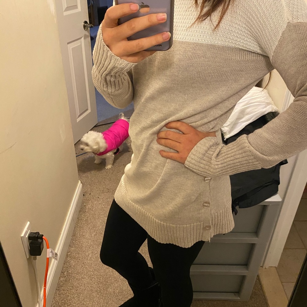 Tahari beige and white cowl sweater